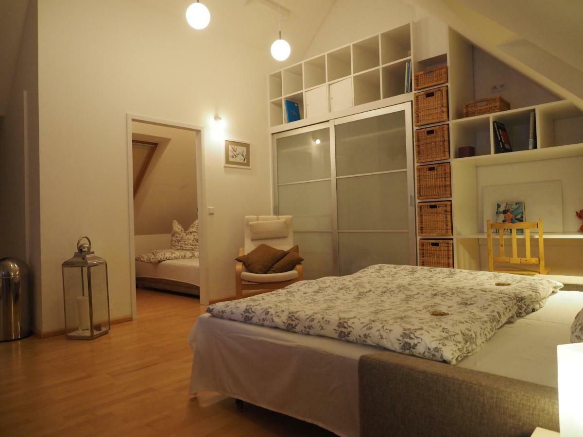 B8 - Just A Private Accommodation 뒤셀도르프 외부 사진
